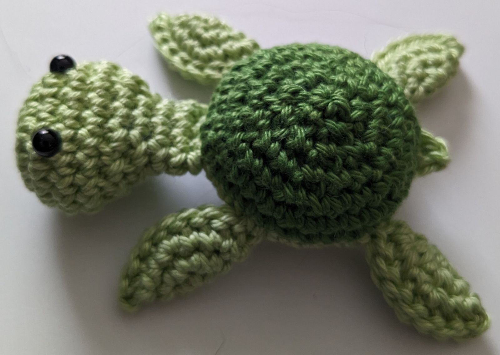 Blog-Inhaltsbild für 'Amigurumi Meeresschildkröte Schildkröte Tommy ohne Vernähen'